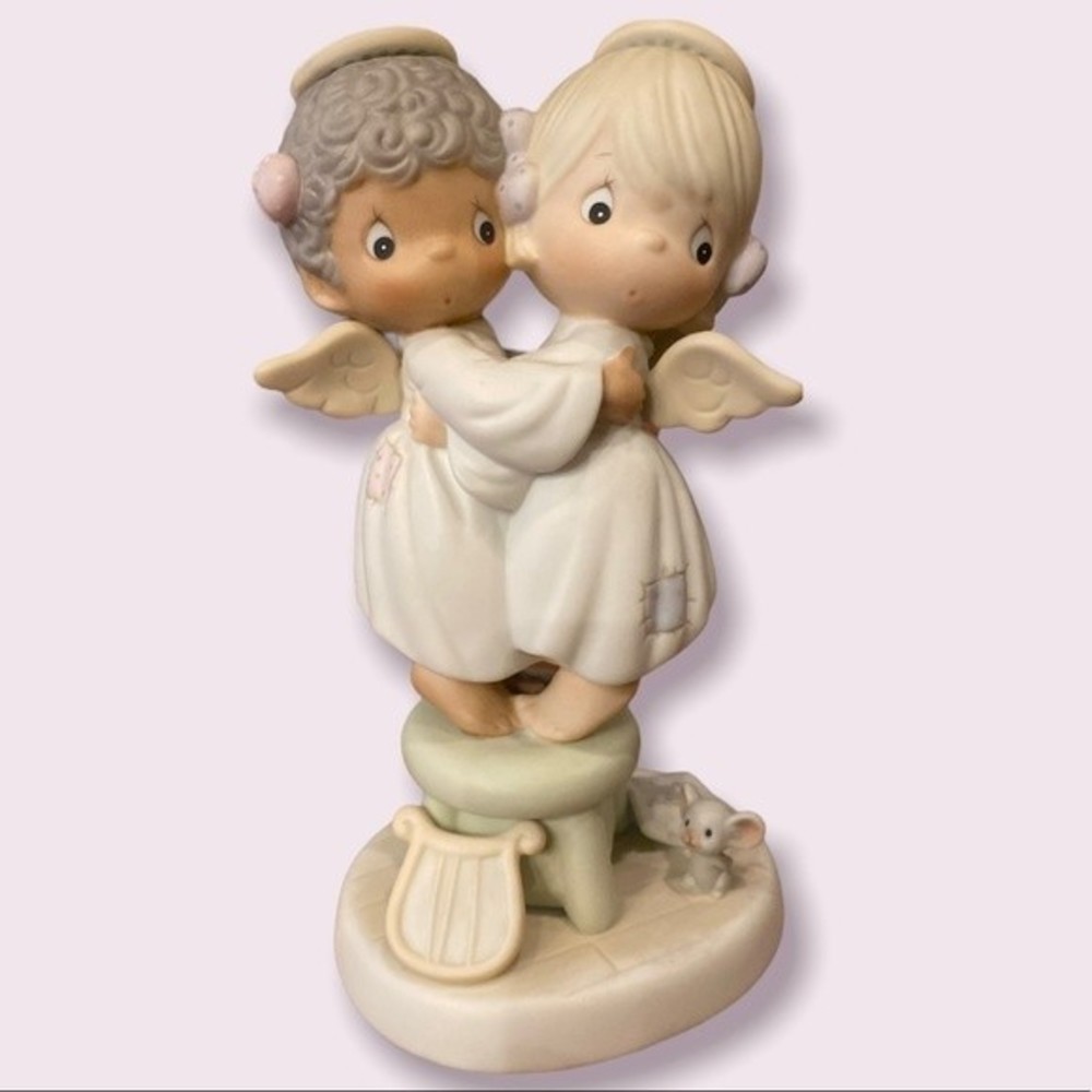 Precious Moments. 1991 “Angels We Have Heard On High” #524921